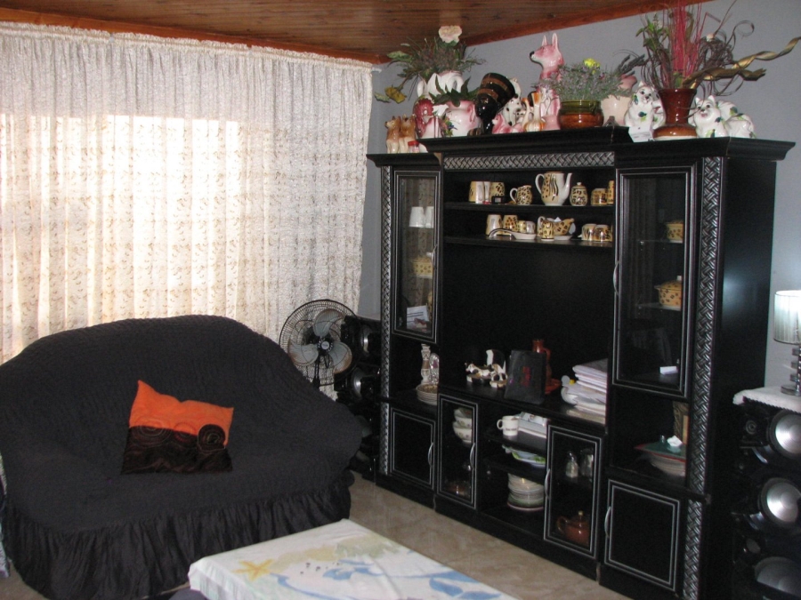 3 Bedroom Property for Sale in Khayamnandi Eastern Cape